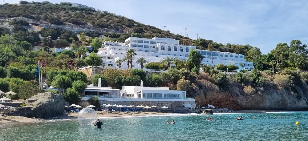 Pleasure_Bay_Hotel_Erotravel