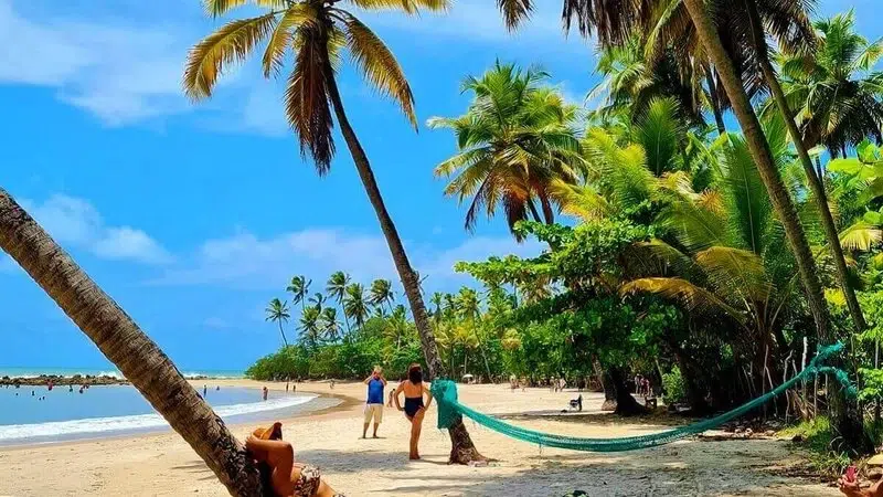 Praia-de-Coqueirinho-erotravel