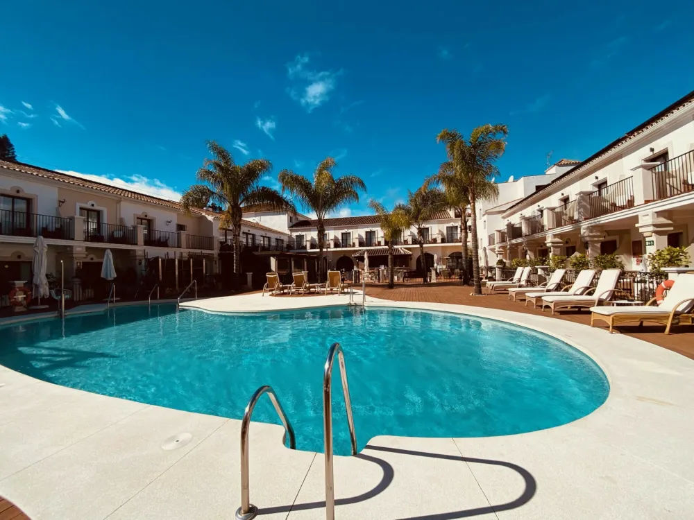 marbella-eroluna-erotravel-hotel-takeover