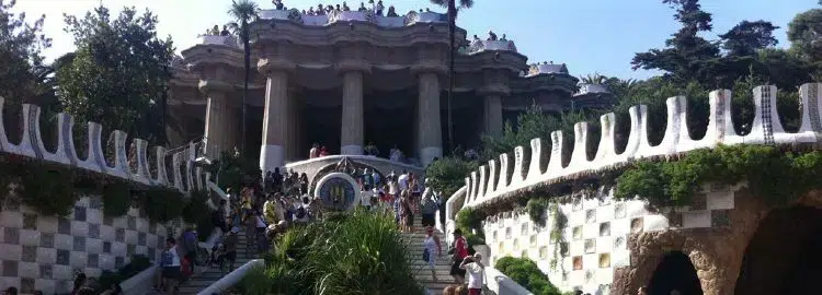 parc guell barcelona gaudi