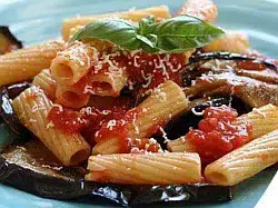 pasta-nudeln-hoteltakeover-sizilien