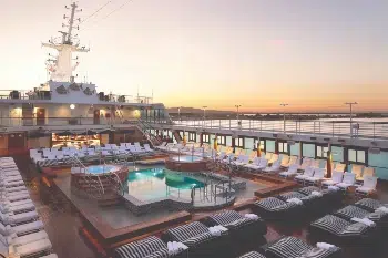 schiffsdeck-erotravel-desire-rom-barcelona-kreuzfahrt