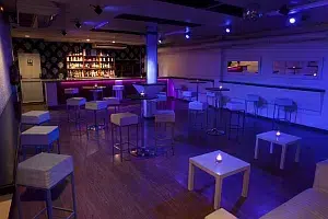 training-pedralbes-swingerclub-barcelona-erotravel
